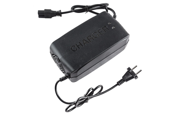 Зарядное устройство для аккумуляторов 60V 45-55Ah 5,5A